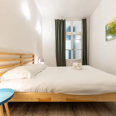Le Palais Des Guilhem Apartment